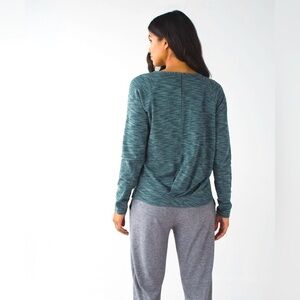 Lululemon &go City Pullover Twist Long Sleeve Pocket Running Top